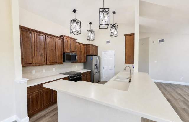 Beautifully remodeled 4-bedroom, 2-bathroom single-family home in Temple! Gallery 4