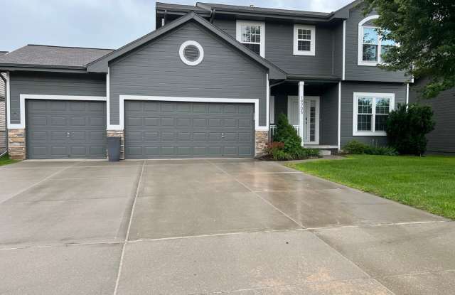 Must See Elkhorn Home!! photos photos