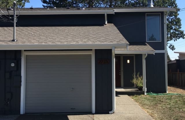 7713 59th Ave W - 7713 59th Avenue West, Lakewood, WA 98499