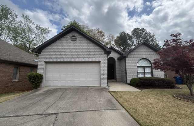 Spacious 3 Bed 2 Bath Home In Homewood With Large Basement photos photos