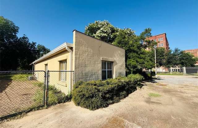 265 SE 1st Street photos photos