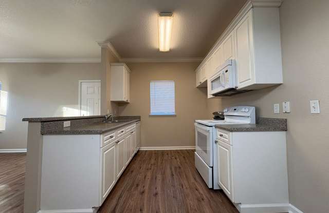One Bed Condo in Gated Davis Oaks Community photos photos