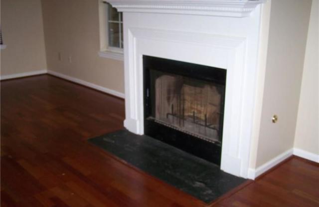 260 Greenwood Circle Gallery 4