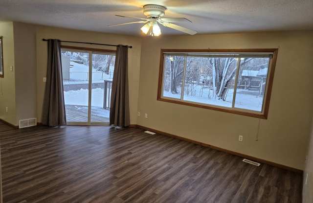 604 W 39th St photos photos