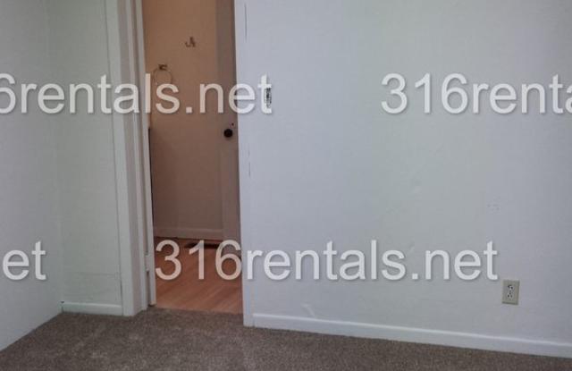 $795 - 2 bed 1 bath - Single Family Home photos photos