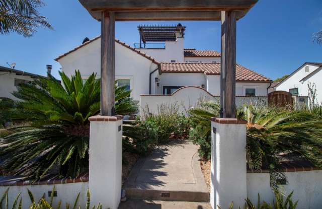 Prestigious Ocean View Retreat – Fully Remodeled Oceanside Masterpiece Gallery 3