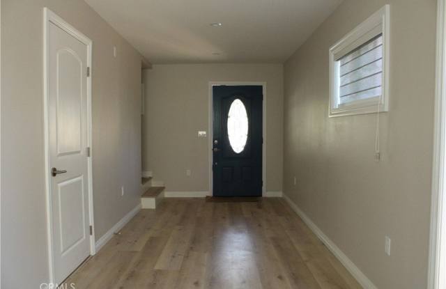 2150 Oakdale Street Gallery 2