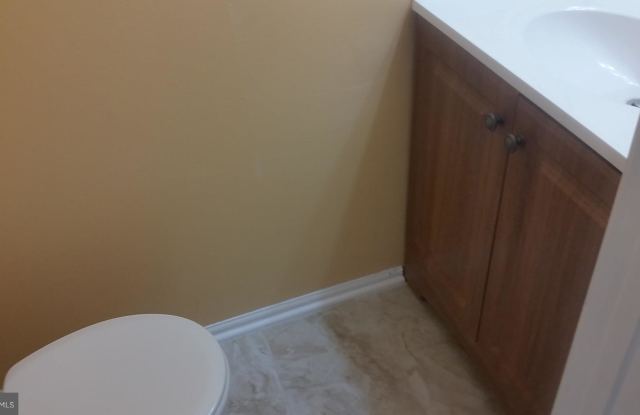 6723 QUIET HOURS Gallery 2