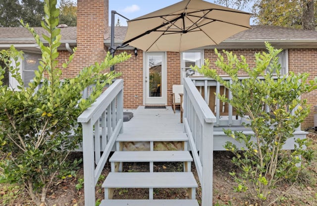 813 Cheryl Lane - 813 Cheryl Lane, Kings Grant, NC 28405