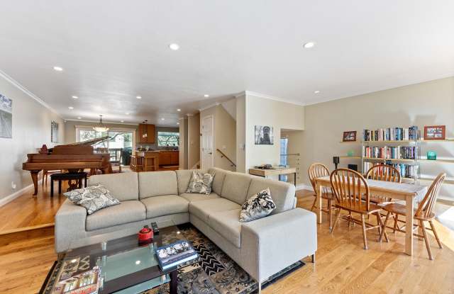 431 Woodminster Drive photos photos