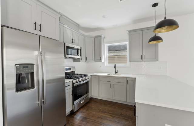 904 Bergen Street - 2 Gallery 4