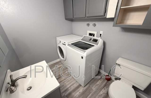 555 28 1/2 Road Unit 17 Gallery 4