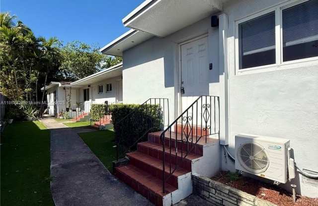 560 NE 67th St photos photos