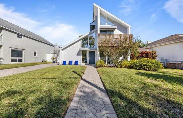 2903 W BAY COURT AVENUE photos photos