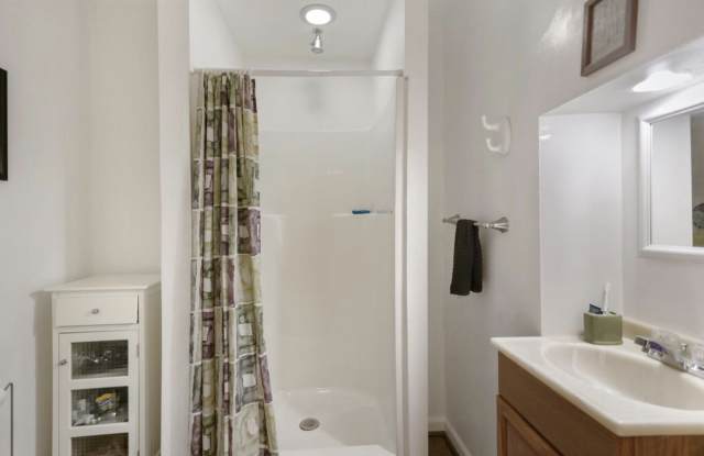 7240 Stover Dr photos photos