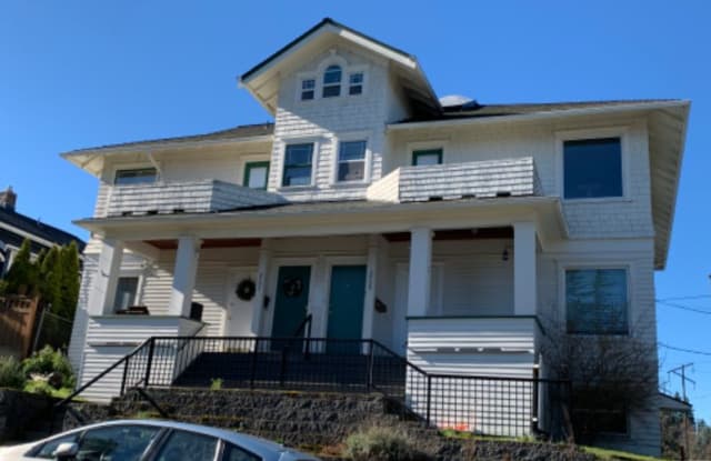 2733 Nob Hill Ave N B - 2733 Nob Hill Avenue North, Seattle, WA 98109