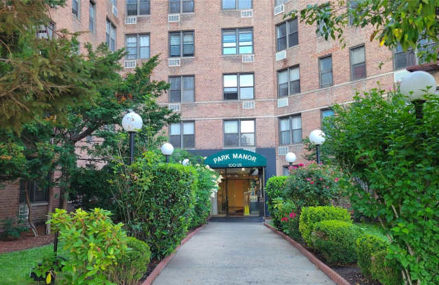 100-25 Queens Boulevard photos photos