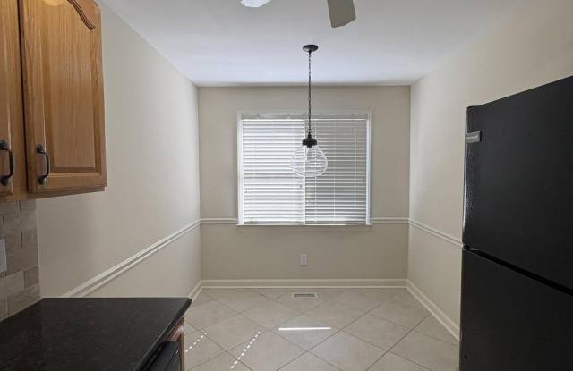 227 Knoll Road N Gallery 4