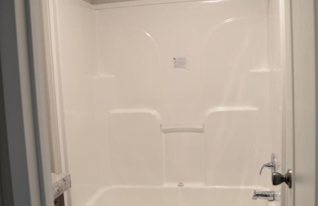 121 Garlington Circle - 121 Garlington Circle, Waycross, GA 31503