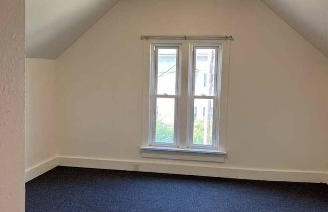 632 Bay Shore Drive - Upper Gallery 4
