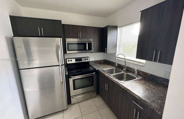 565 NE 65th St # 2 photos photos