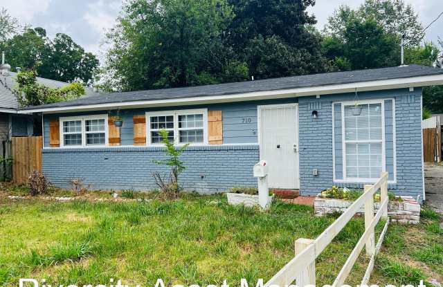 710 Hudson Street photos photos