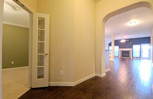 21502 Willow Glade Dr. Gallery 4