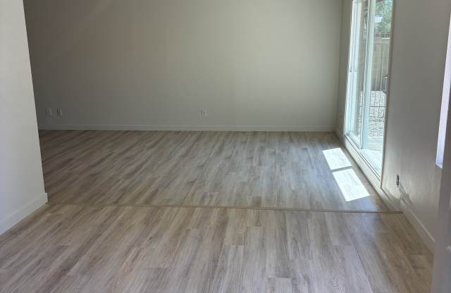 5001 W Carol Ave Gallery 4