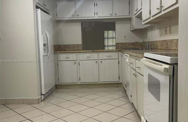 6561 Racquet Club Dr Gallery 4