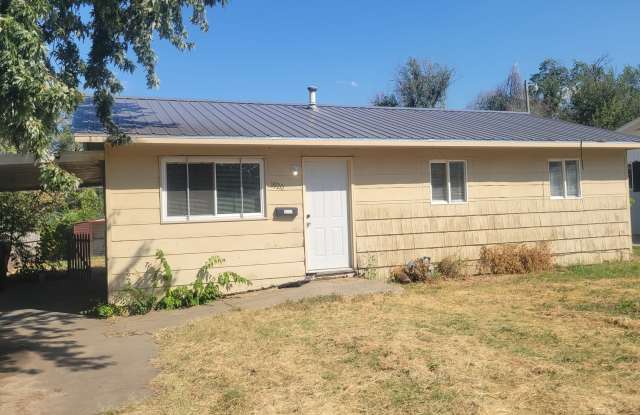 2 Bedroom ,1 bathroom home in Topeka Gallery 1