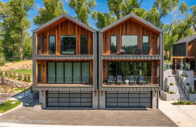 155 Lakeview Drive Gallery 2