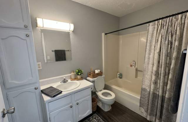 120 Sherwood Ct Gallery 4