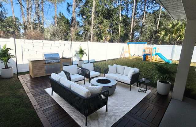 17 Karas Trail Unit A Gallery 3