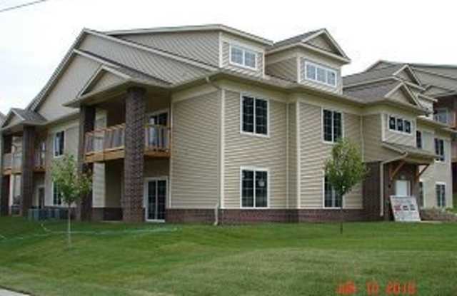 GREAT PLACE TO CALL HOME! - 1876 West Benton Street, Iowa City, IA 52246