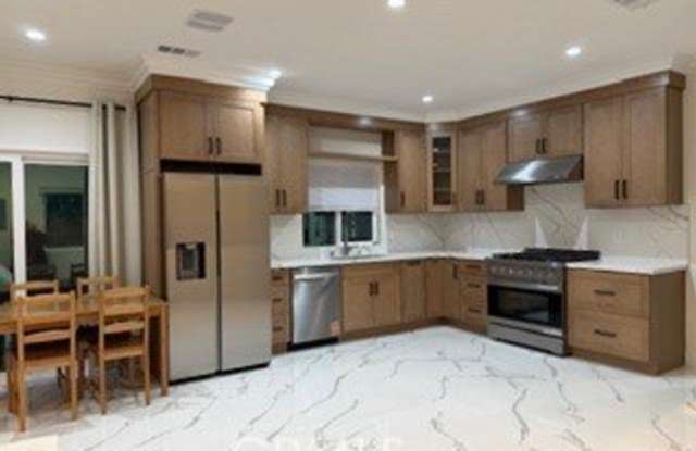 10460 Crane photos photos