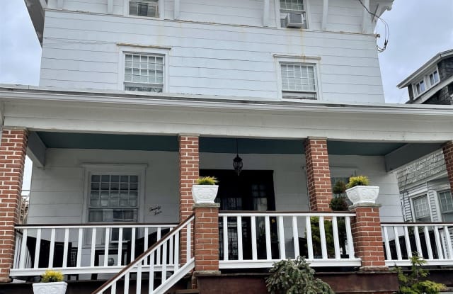 24 S Vassar Sq Square - 24 South Vassar Square, Ventnor City, NJ 08406