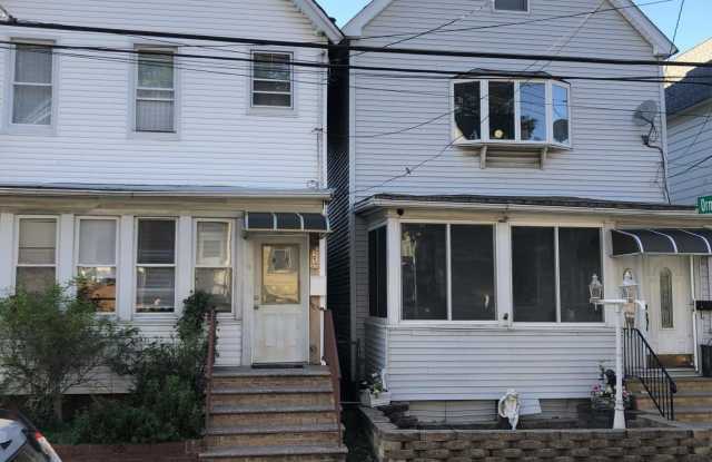 25 Chestnut Avenue unit: 2 photos photos