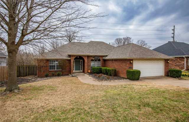 2803 Foxwood Drive photos photos