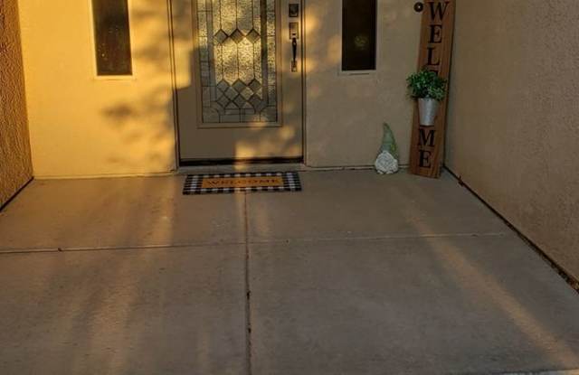 JUST REDUCED!!Winter Furnished Rental Available 2027 Gallery 4