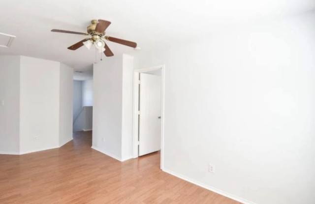 7703 Anacua Creek photos photos
