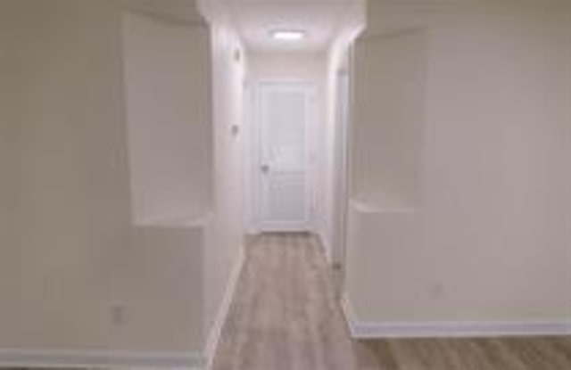 4418 Gold Flower Loop - 2F2 Gallery 2