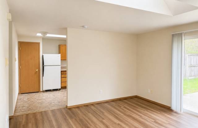 60 East Hemlock Court Gallery 2