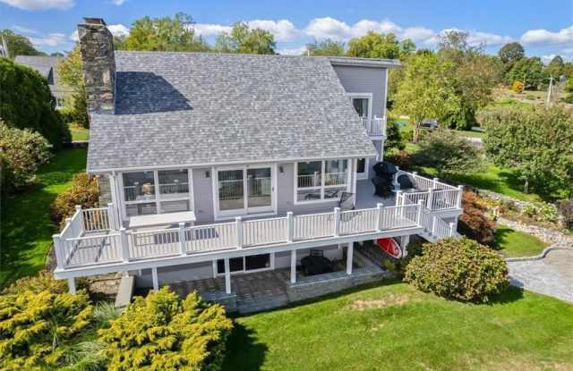 90 Macomber Lane - 90 Macomber Lane, Newport County, RI 02871