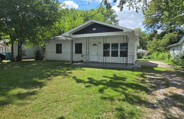 4BD/1 BA nicely updated home - 109 Saint Leo Drive, Cahokia, IL 62206 4BD/1 BA nicely updated home - 109 Saint Leo Drive, Cahokia, IL 62206