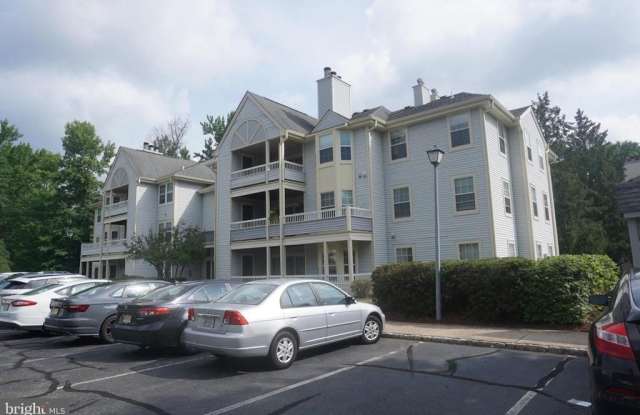 112 BISCAYNE COURT Gallery 2