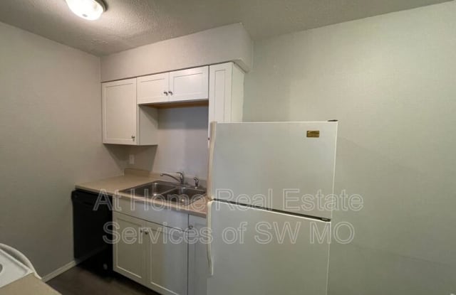 900 S Crutcher photos photos 900 S Crutcher photos photos