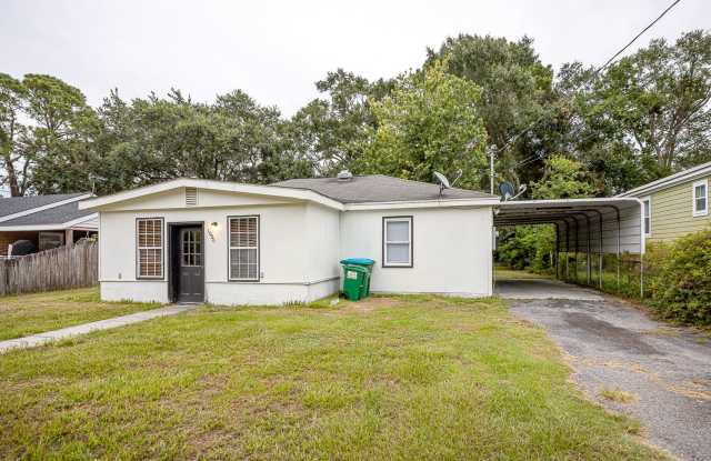 Cute Rental Home photos photos