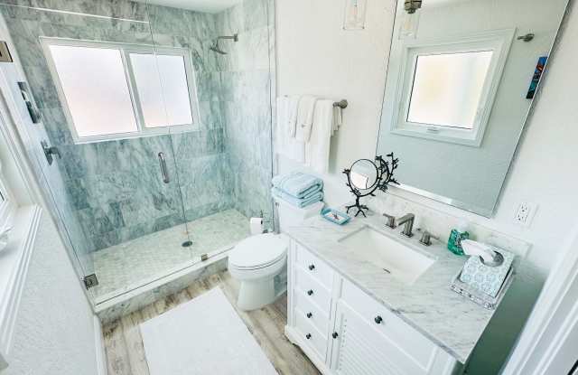 2910 Alton Dr photos photos