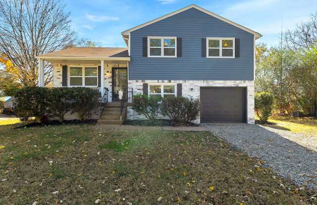 124 Grenadier Drive Gallery 1