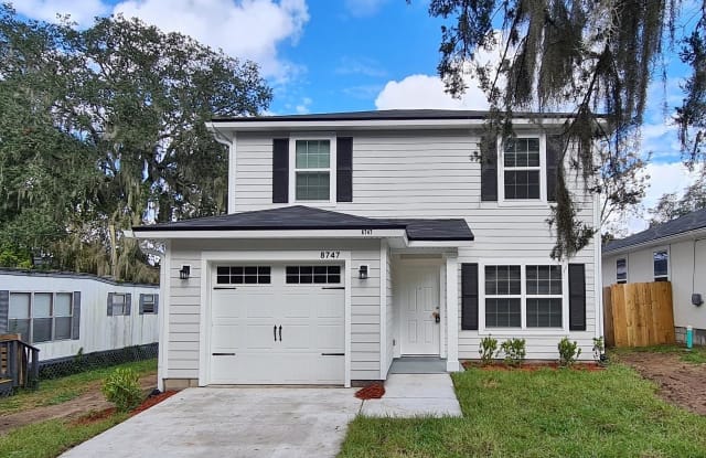 8747 BERRY AVE - 8747 Berry Avenue, Jacksonville, FL 32211
